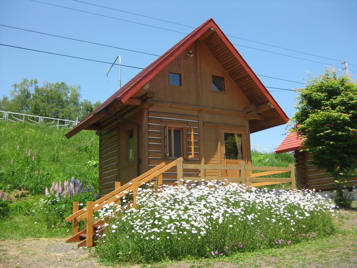 Log Cottage Himawari Naka-furano Luaran gambar